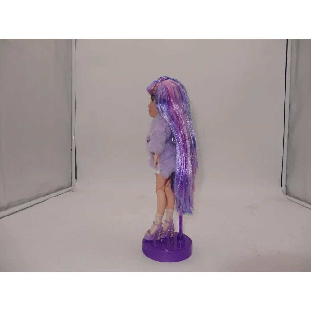 Rainbow High Violet Willow Fashion‎ Doll Purple with Dress Purse Bag Stand